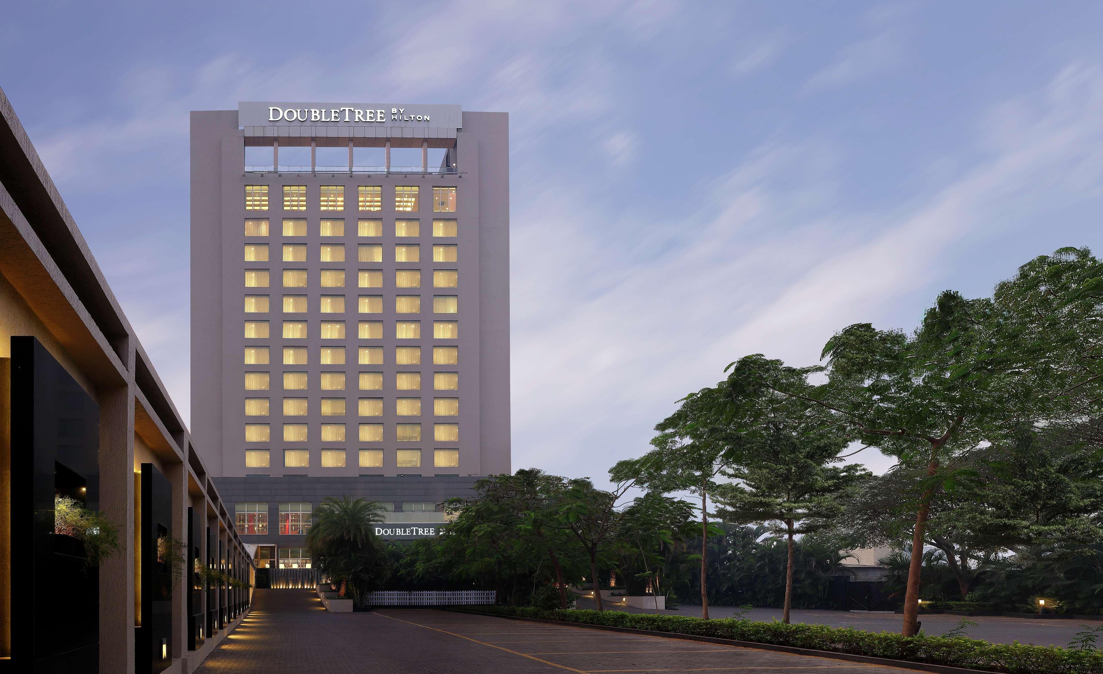Doubletree By Hilton-Pune Chinchwad Pimpri-Chinchwad Bagian luar foto