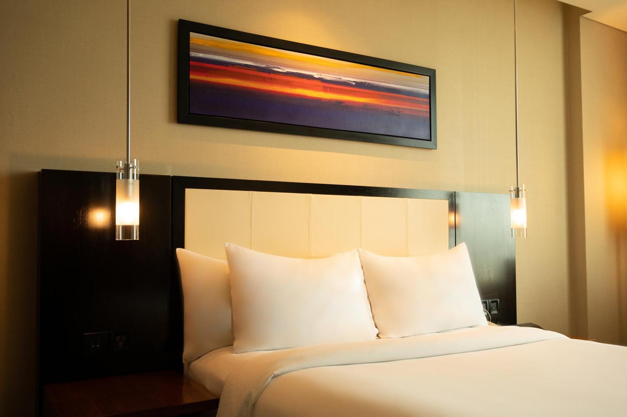 Doubletree By Hilton-Pune Chinchwad Pimpri-Chinchwad Bagian luar foto