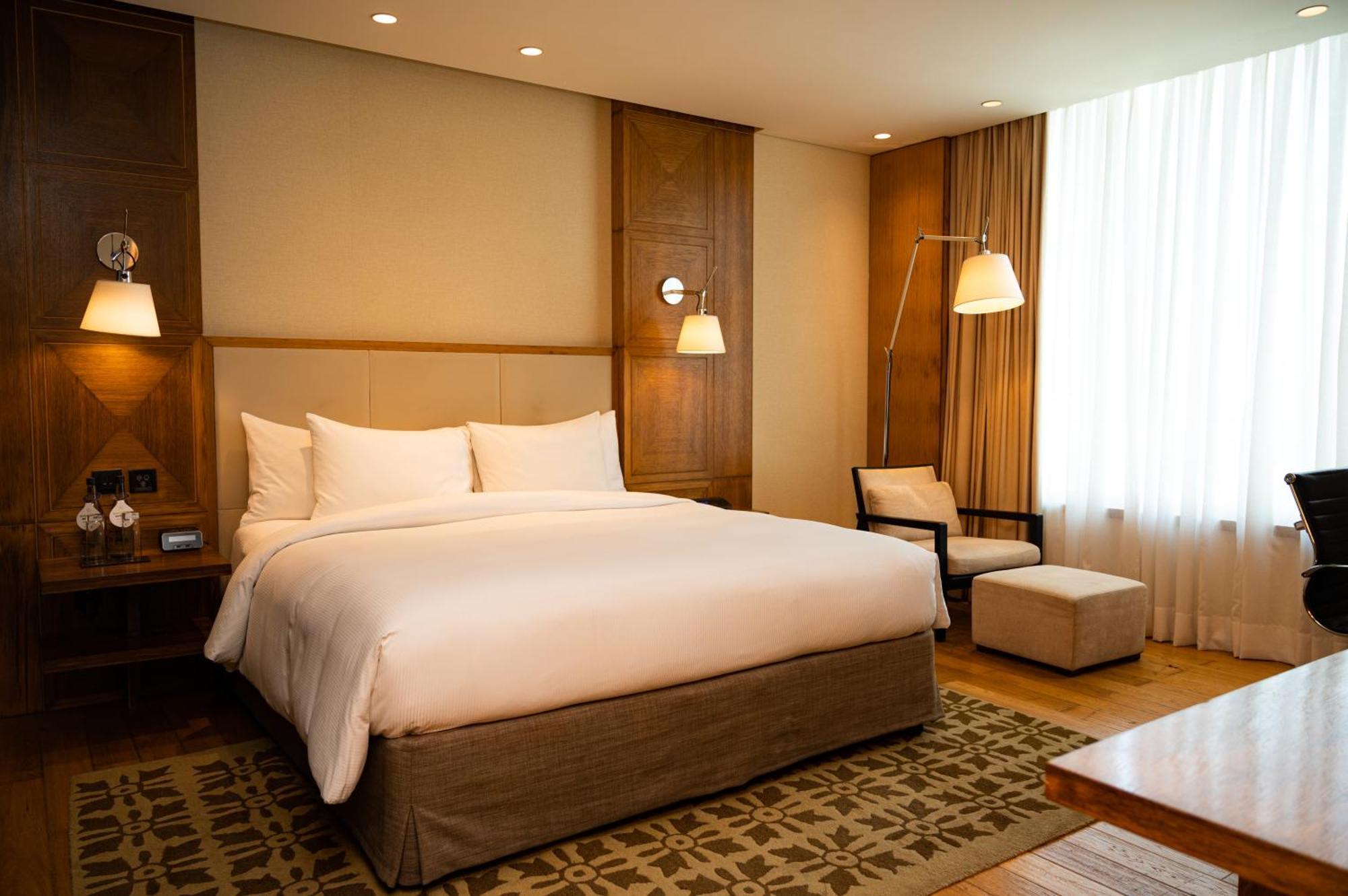 Doubletree By Hilton-Pune Chinchwad Pimpri-Chinchwad Bagian luar foto