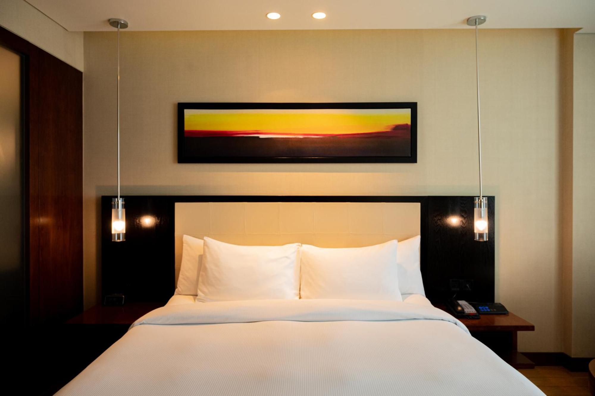Doubletree By Hilton-Pune Chinchwad Pimpri-Chinchwad Bagian luar foto
