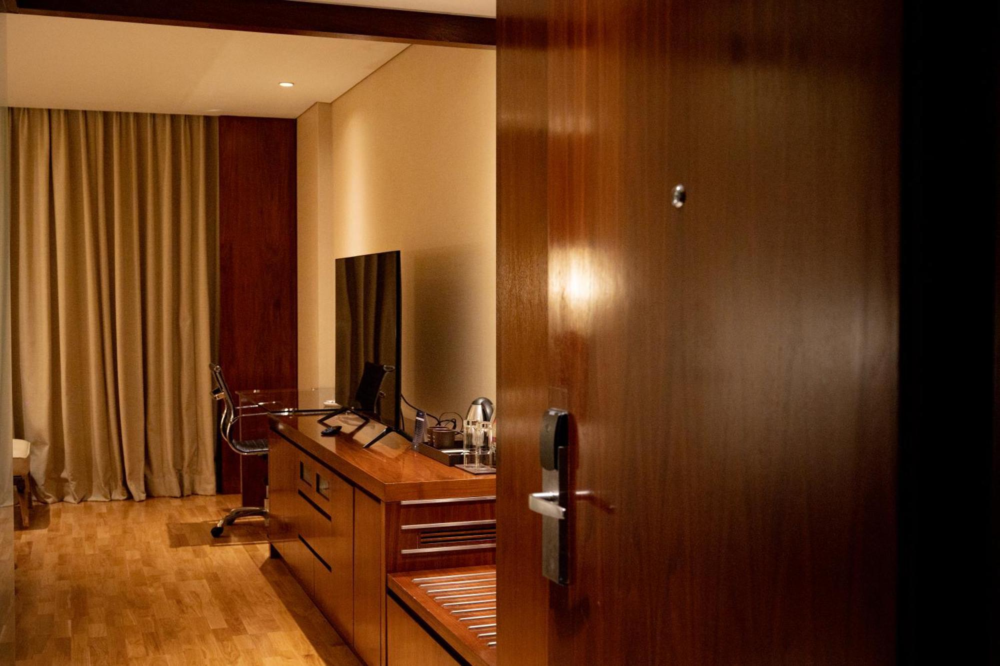 Doubletree By Hilton-Pune Chinchwad Pimpri-Chinchwad Bagian luar foto