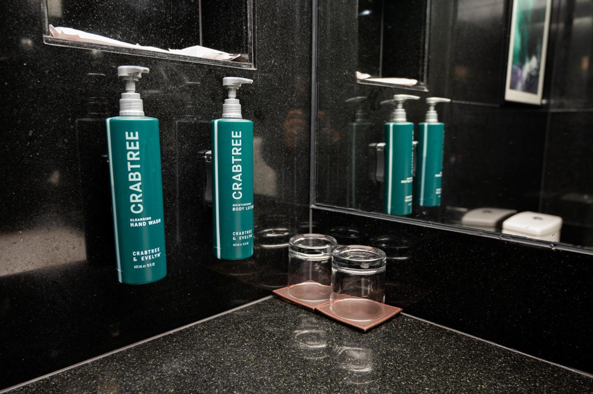 Doubletree By Hilton-Pune Chinchwad Pimpri-Chinchwad Bagian luar foto