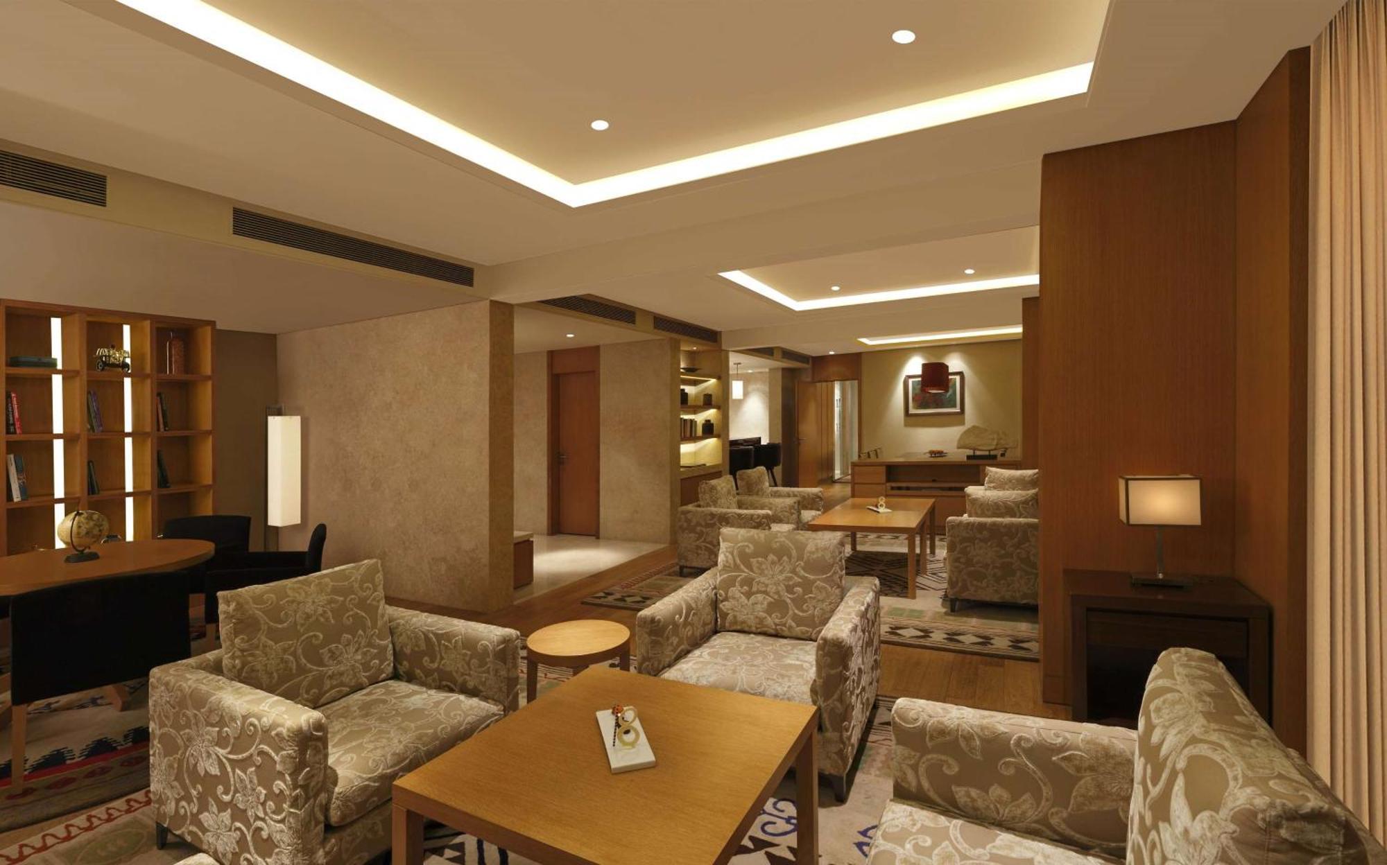 Doubletree By Hilton-Pune Chinchwad Pimpri-Chinchwad Bagian luar foto