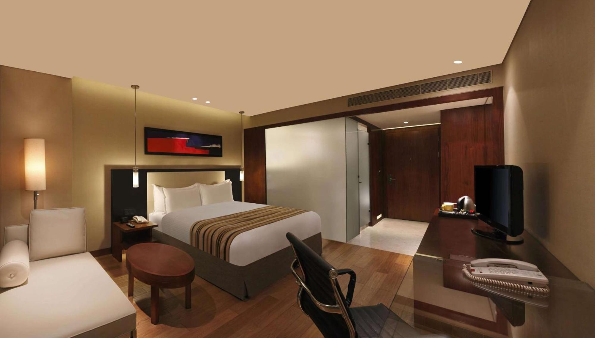 Doubletree By Hilton-Pune Chinchwad Pimpri-Chinchwad Bagian luar foto