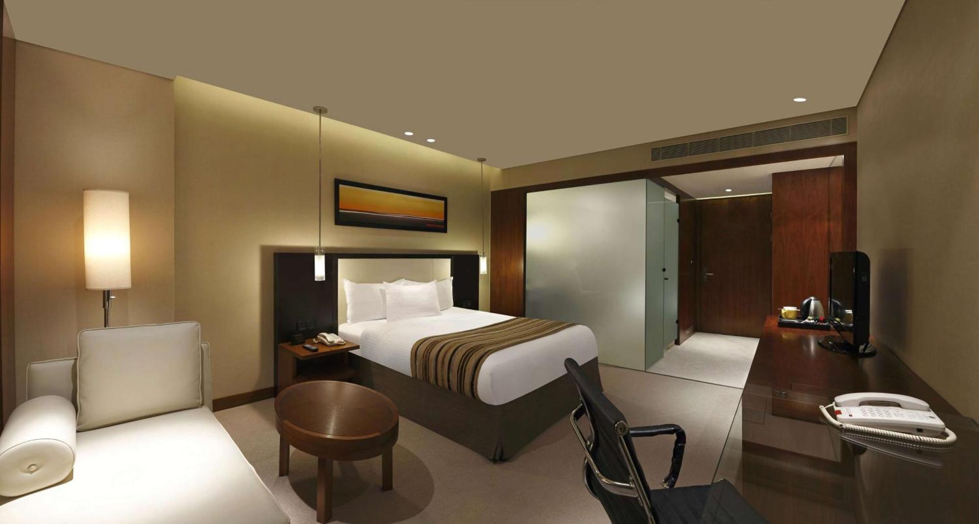 Doubletree By Hilton-Pune Chinchwad Pimpri-Chinchwad Bagian luar foto