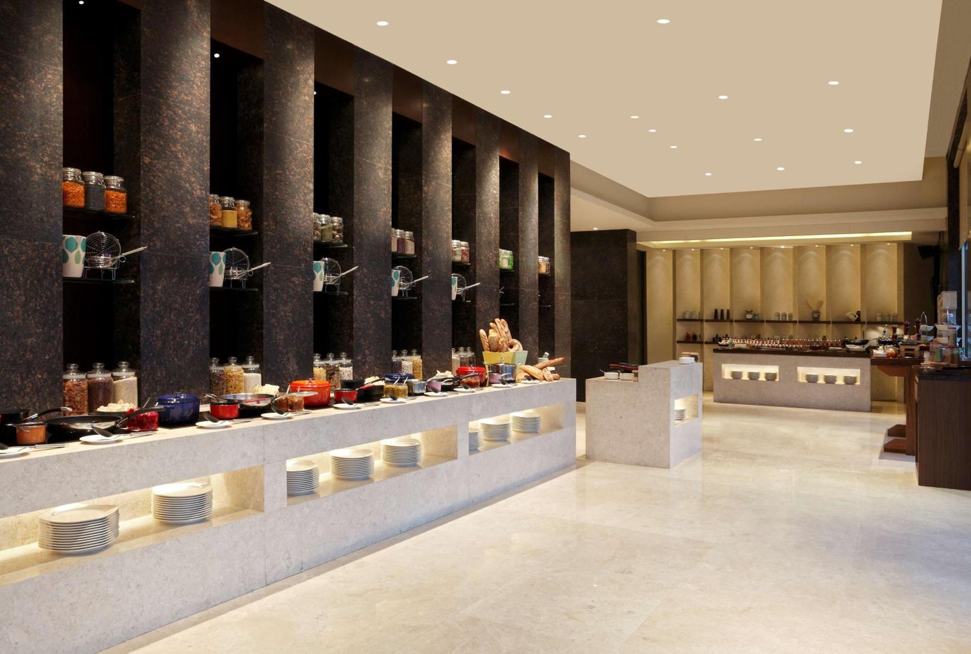 Doubletree By Hilton-Pune Chinchwad Pimpri-Chinchwad Bagian luar foto